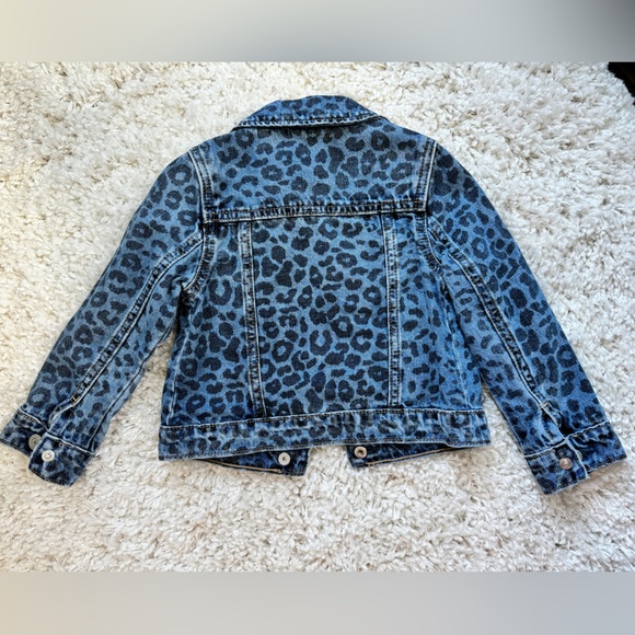 GAP Toddler Denim Cheetah Print Jacket - Picture 2 of 4